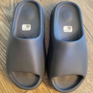 Yeezy slide 7 granit